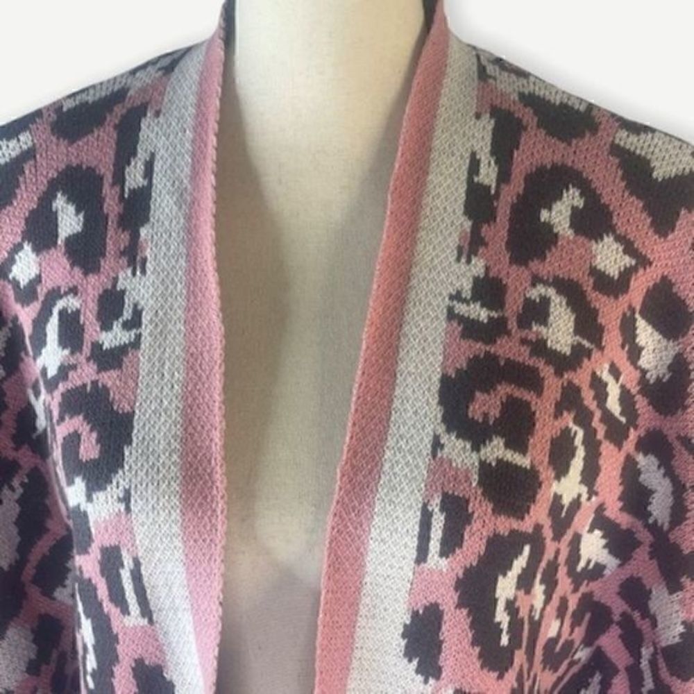 Umgee Animal Print Poncho Sweater Small Medium - Picture 13 of 13